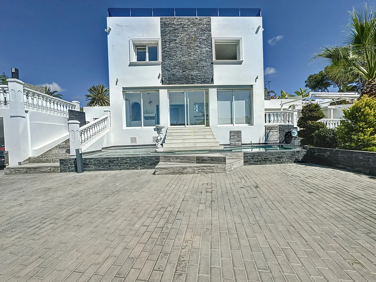 Villa en venta de 249m² (construidos) con piscina y vistas al mar en Teulada — foto 3