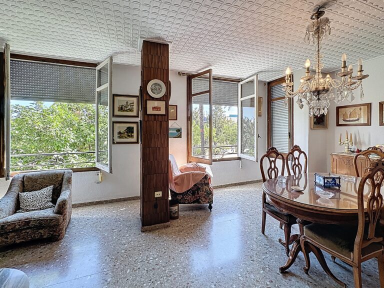 Piso en Venta para Reformar en Gran Vía