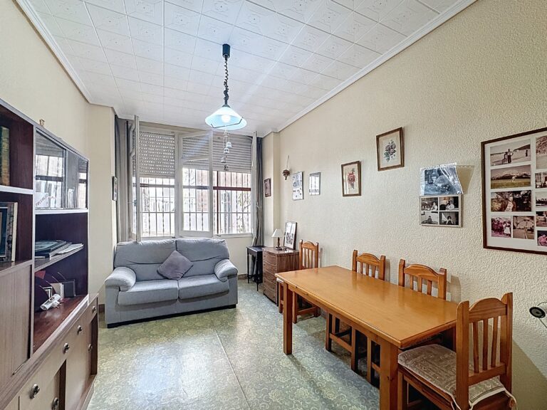 Piso en Venta para Reformar en Gran Vía