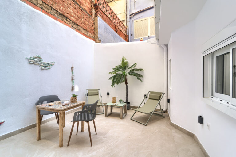 Planta Baja Reformada en Venta en Ruzafa