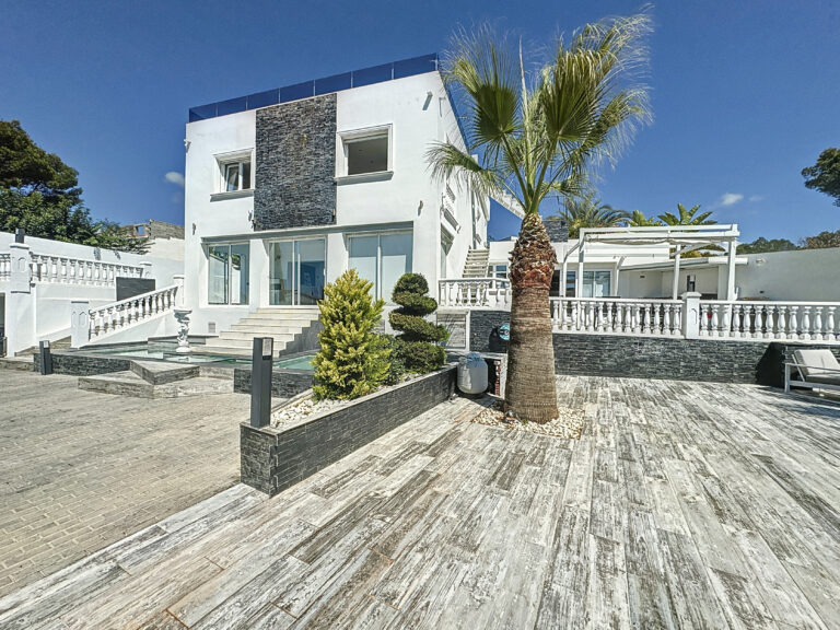 Chalet de Lujo en Venta en Pinar de l'Advocat