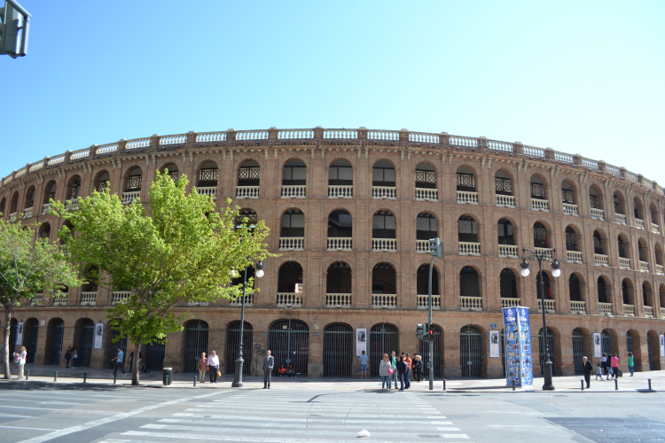 Plaza de toros de València en el barrio de La Roqueta